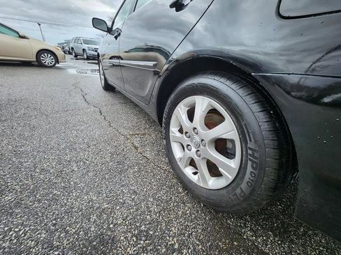 Used 2005 Toyota Camry LE image 22