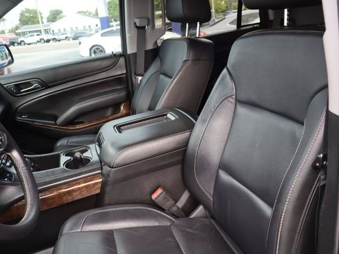 Used 2018 Chevrolet Tahoe LT RWD image 13