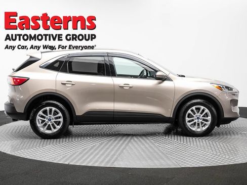Used 2020 Ford Escape SE AWD/4WD image 4