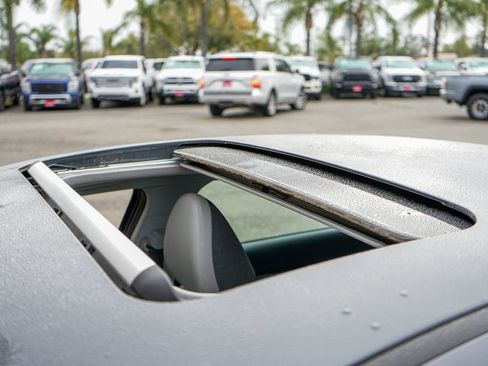 Used 2025 Hyundai Elantra Limited image 25