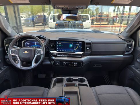 Used 2024 Chevrolet Silverado 3500 LT AWD/4WD image 30