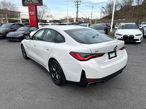 Used 2023 BMW i4 eDrive35 w/ Premium Package image 9