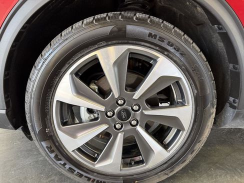 Used 2024 Ford Escape Platinum w/ Premium Technology Package image 10