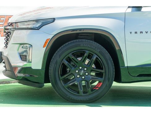 Used 2022 Chevrolet Traverse Premier w/ Redline Edition FWD image 3