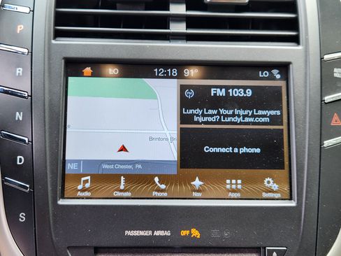 Used 2017 Lincoln MKC Reserve w/ Lincoln MKC Climate Package AWD/4WD image 11