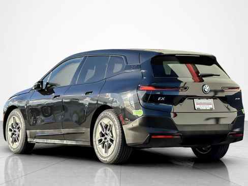 Used 2023 BMW iX xDrive50 w/ Ultimate Package 2 image 3