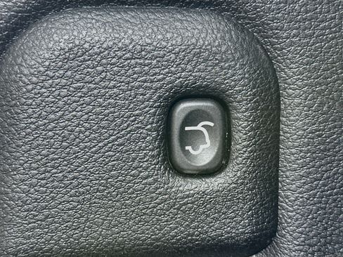Used 2023 Dodge Durango GT w/ Blacktop Package RWD image 29