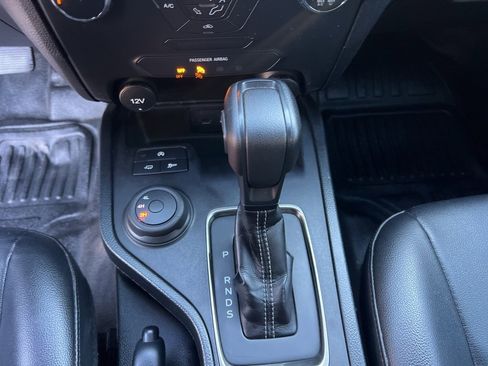 Used 2022 Ford Ranger XL image 17