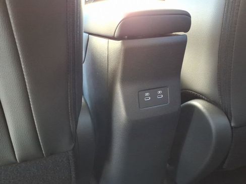 New 2026 Nissan Kicks SR image 29