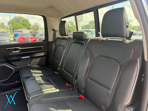 Used 2022 RAM 1500 Laramie AWD/4WD image 16