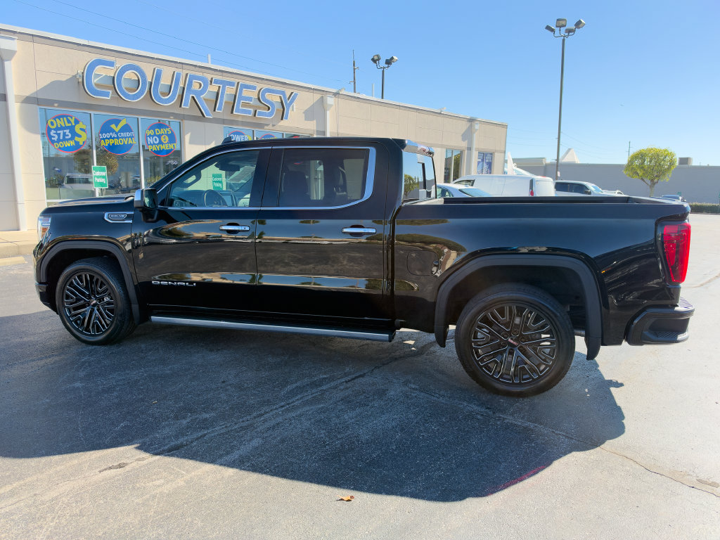 Used 2022 GMC Sierra 1500 Denali w/ Denali Premium Package AWD/4WD image 4