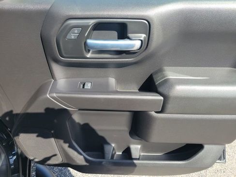 Used 2021 Chevrolet Silverado 1500 Custom Trail Boss image 22