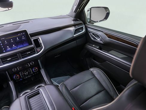 Used 2023 Chevrolet Tahoe Premier RWD image 33