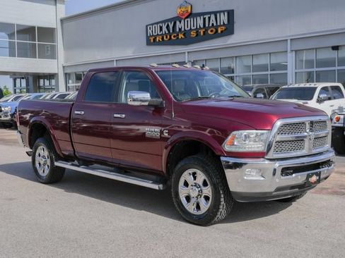 Used 2017 RAM 2500 Laramie w/ Convenience Group AWD/4WD image 3