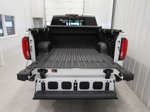Used 2021 GMC Sierra 1500 AT4 w/ AT4 Premium Package image 19
