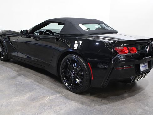 Used 2014 Chevrolet Corvette Stingray Convertible w/ 3LT Preferred Equipment Group RWD image 9