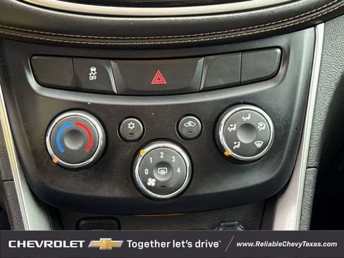 Used 2020 Chevrolet Trax LS w/ Tint and Cruise Package FWD image 19