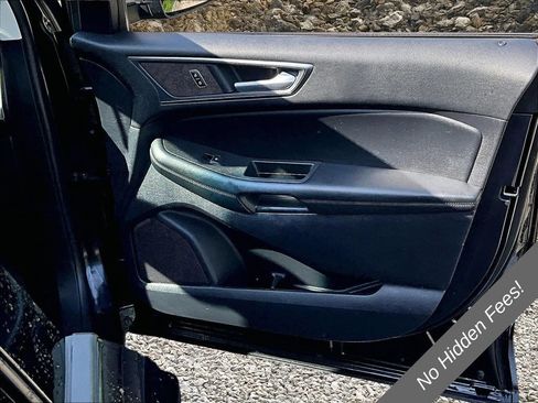 Used 2020 Ford Edge SE AWD/4WD image 21