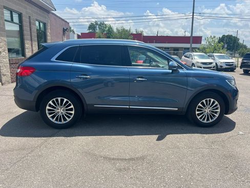 Used 2018 Lincoln MKX Select w/ Select Plus Package AWD/4WD image 5