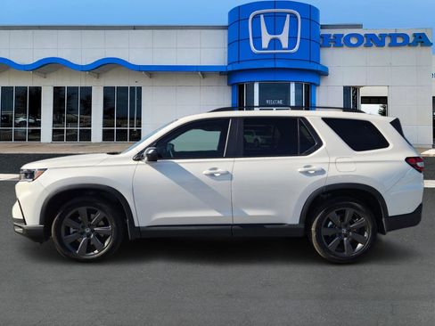 New 2025 Honda Pilot Sport image 3