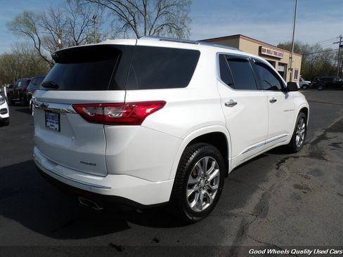 Used 2021 Chevrolet Traverse Premier w/ LPO, Floor Liner Package AWD/4WD image 5