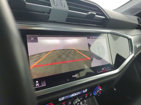 Used 2020 Audi Q3 2.0T Prestige w/ Prestige Package AWD/4WD image 26