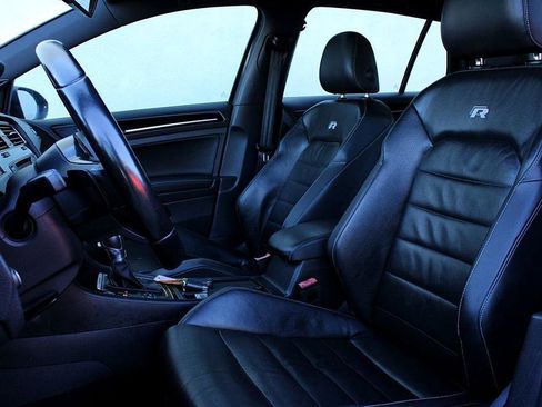 Used 2015 Volkswagen Golf R 4-Door image 9