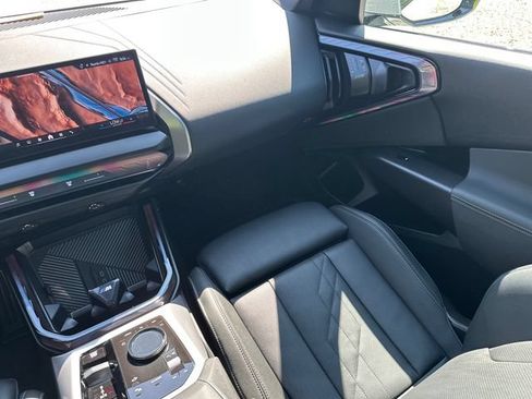Used 2025 BMW X3 xDrive30i AWD/4WD image 22