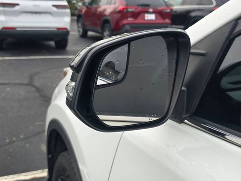 Used 2018 Toyota RAV4 SE w/ Protection Package AWD/4WD image 21