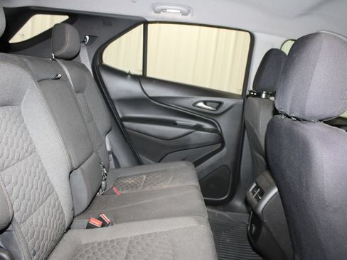 Used 2018 Chevrolet Equinox LT FWD image 23