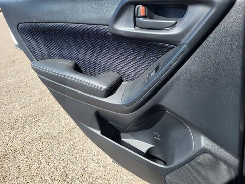 Used 2017 Subaru Forester 2.5i w/ Alloy Wheel Package image 19