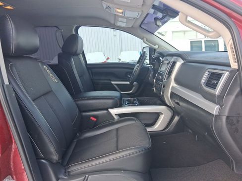 Used 2018 Nissan Titan PRO-4X w/ Pro-4x Utility Package image 14