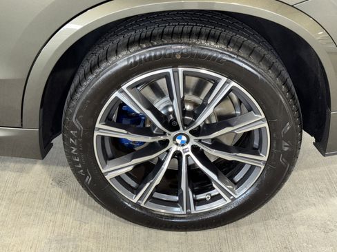 Used 2025 BMW X5 M60i w/ Executive Package image 36