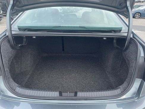 Used 2025 Volkswagen Jetta SE image 30