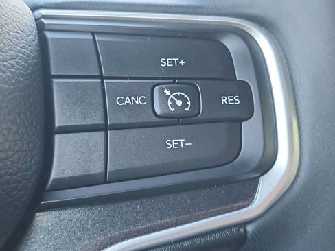 Used 2023 Jeep Wagoneer 4WD image 28