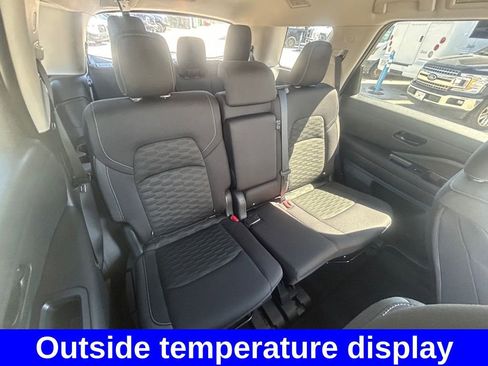 Used 2025 Nissan Pathfinder SV image 26