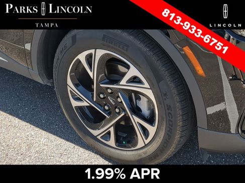 Certified 2025 Lincoln Nautilus Premier AWD/4WD image 13
