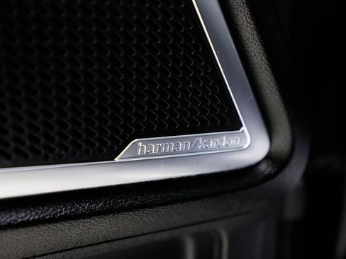 Used 2020 Kia Telluride SX w/ SX Prestige Package image 24