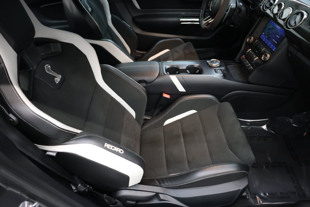 Used 2022 Ford Mustang Shelby GT500 w/ Carbon Fiber Track Pack RWD image 90