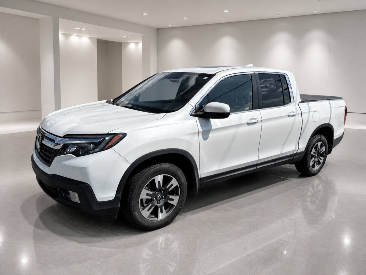 Used 2019 Honda Ridgeline RTL image 2