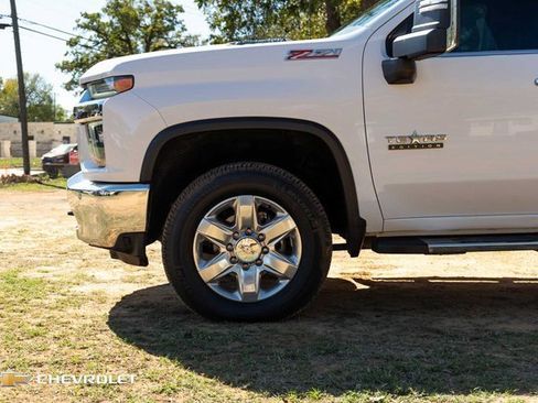 Used 2021 Chevrolet Silverado 2500 LTZ w/ LTZ Texas Edition image 10