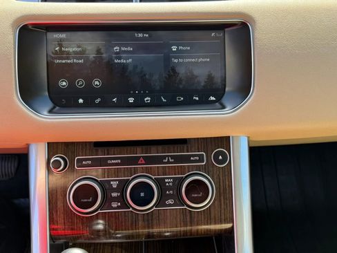 Used 2017 Land Rover Range Rover Sport HSE image 20