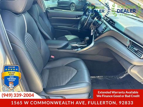 Used 2020 Toyota Camry SE w/ Carpet Mat Package FWD image 13