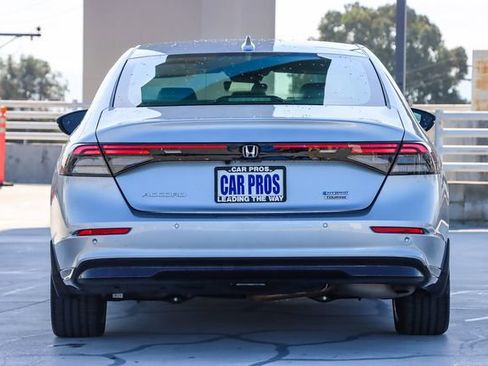 Used 2025 Honda Accord Touring image 7