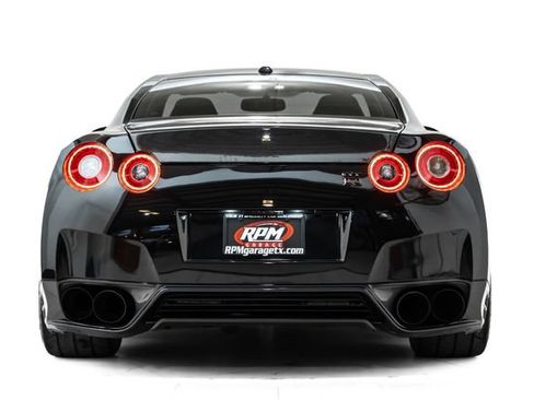 Used 2012 Nissan GT-R Black Edition AWD/4WD image 3