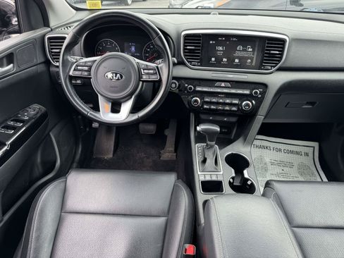 Used 2021 Kia Sportage EX AWD/4WD image 10