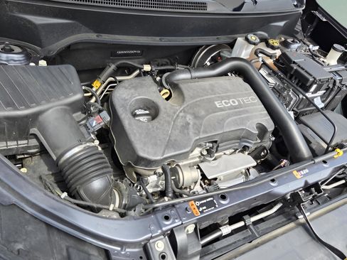 Used 2018 Chevrolet Equinox LS FWD image 17