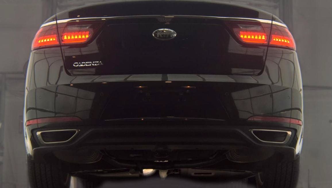 Used 2019 Kia Cadenza Premium FWD image 7