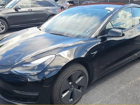 Used 2023 Tesla Model 3 Standard Range RWD image 1