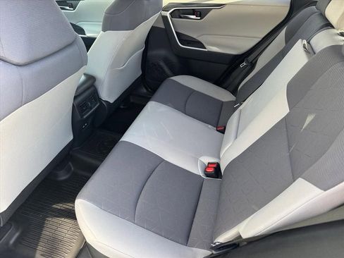 Used 2021 Toyota RAV4 XLE image 11